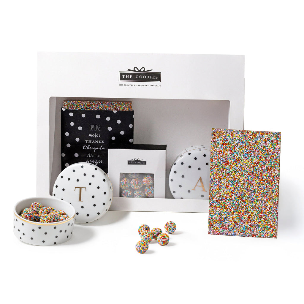 kit para presente agradecimento com porcelana e chocolate